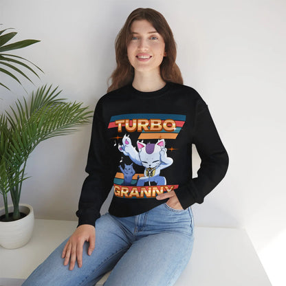 Ce sweatshirt unisexe met en avant le chat Mémé TURBO de DAN DA DAN. Conçu pour les fans de l'anime, il combine confort et style tout en exprimant votre amour pour cette série populaire