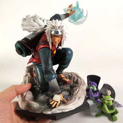 20cm Figurine Collector | Jiraiya avec Shima et Fukasaku modèle détaillé du Sannin légendaire et de ses deux compagnons crapauds. Parfait pour les fans de Naruto et les collectionneurs