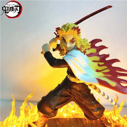 21cm Demon Slayer Figure | Rengoku Kyojuro with LED Fire Effects. Ideal for fans of Kimetsu no Yaiba, this figure adds a spectacular touch to any collection or play space. 