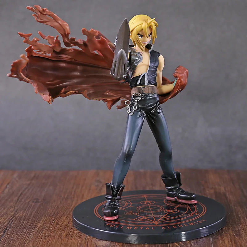 Figura Alquimista Fullmetal de 17 cm | Figura detallada de PVC de Edward Elric con piezas intercambiables. Ideal para coleccionistas y fanáticos del anime.