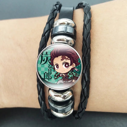 Bracelet Demon Slayer Kawaii | Bracelet mignon inspiré des personnages de Demon Slayer : Tanjirou, Nezuko, Giyuu, Zenitsu et Inosuke. Parfait pour les fans de l’anime, cet accessoire kawaii est idéal comme bijou ou cadeau unique