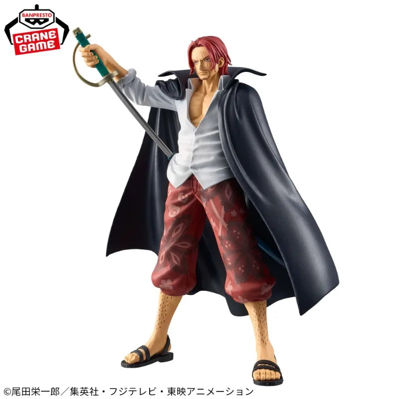 17cm Figurine BANDAI DXF THE Grandline One Piece | Figurine Bandai Banpresto DXF THE Grandline Men représentant Shanks le roux. Modèle en PVC détaillé, parfait pour les collections et les fans de One Piece