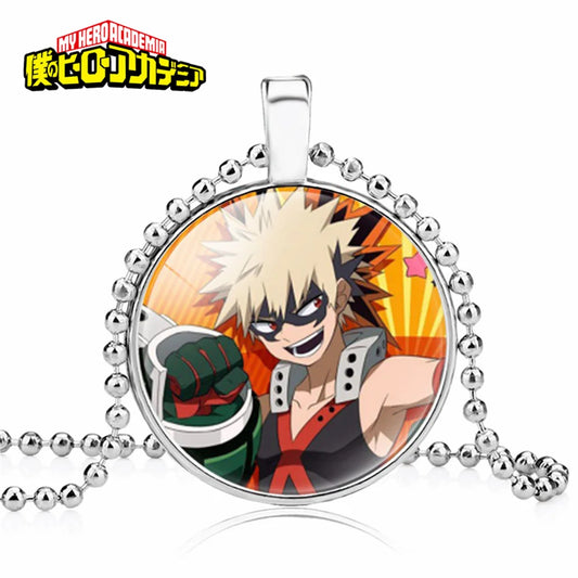 Collier My Hero Academia avec un pendentif rond stylé, inspiré de des personnages de My Hero Academia. Accessoire idéal pour compléter un look ou offrir en cadeau