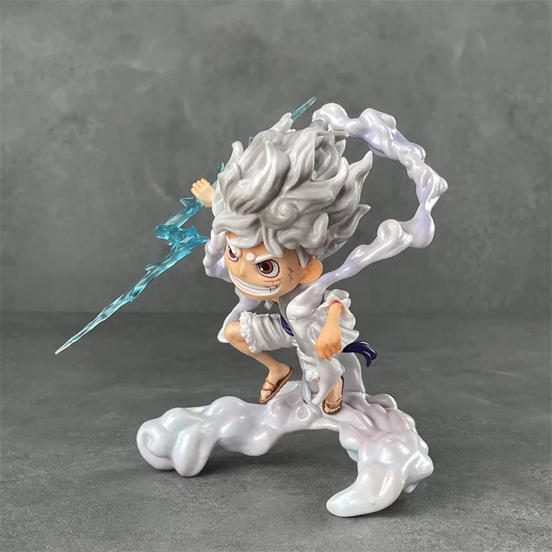 16cm Figurine One Piece| Luffy Gear 5 Nika. Détails soignés et taille compacte, parfaite pour les collectionneurs et les fans de l'anime. Idéale pour décorer votre espace ou offrir en cadeau !