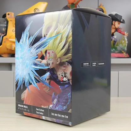 23cm Figurine Dragon Ball | Son Gohan et Son Goku Kamehameha contre Cell. Cette figurine dynamique est parfaite pour la décoration et la collection. Un cadeau idéal pour les fans de Dragon Ball Z !