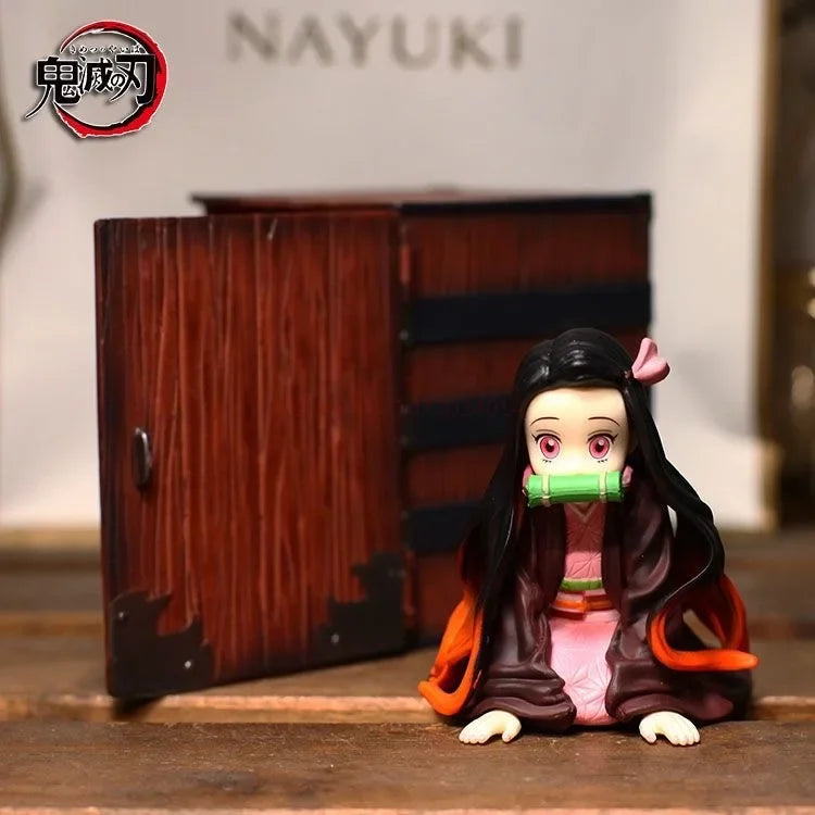 22cm Figurine Demon Slayer | Figurine représentant Kamado Nezuko avec un design unique. Parfaite pour les fans de Demon Slayer, cette pièce de collection est idéale pour la décoration ou comme cadeau