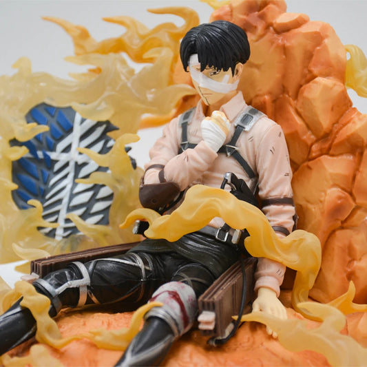 Figura Ataque a los Titanes de 15 cm | Figurilla que representa a Levi Ackerman. Este modelo detallado es imprescindible para los fanáticos del anime. Perfecto para coleccionar o como regalo 