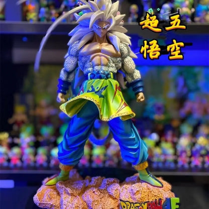 Figura Dragon Ball 27cm | Son Goku 4 AF: Raro modelo de coleccionista que representa a Goku en Super Saiyan 5. Una estatua imponente y detallada, perfecta para coleccionistas y un regalo ideal para los fans del anime. 