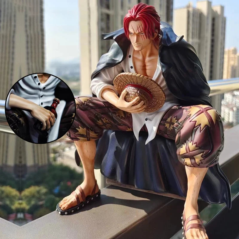 17cm Figurine One Piece | Figurine représentant Shanks le Roux, le célèbre Yonko. Parfaite pour les fans et collectionneurs, cette figurine est idéale pour décorer et enrichir toute collection d’anime