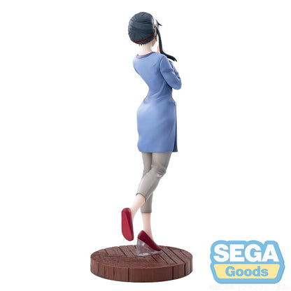 21cm Figurine Spy x Family | Figurine SEGA Luminasta représentant Yor Forger dans sa tenue du deuxième ending de la saison 1 de Spy x Family. Parfaite pour les collectionneurs et fans de l’anime, idéale comme décoration ou comme cadeau