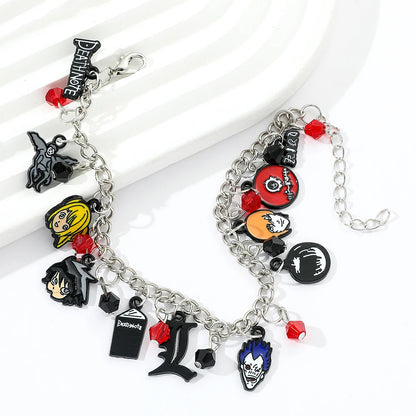 Bracelet à breloques avec pendentifs des personnages de Death Note. Parfait pour les fans de l'anime, cet accessoire stylé est un excellent cadeau. Idéal pour compléter une tenue avec une touche d’anime