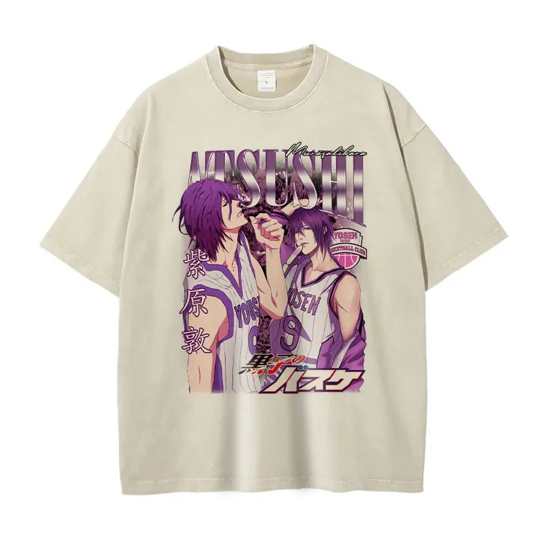 T-shirts vintage oversized avec design Kuroko Tetsuya et Aomine Daiki. Style streetwear inspiré du manga, parfait pour les fans. Disponible pour hommes