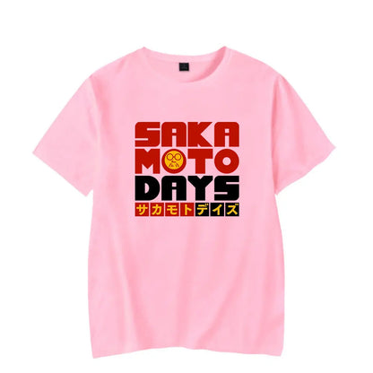 T-shirt unisexe à manches courtes inspiré de Sakamoto Days, parfait pour hommes et femmes. Ce design esthétique Harajuku, idéal pour les fans d'anime