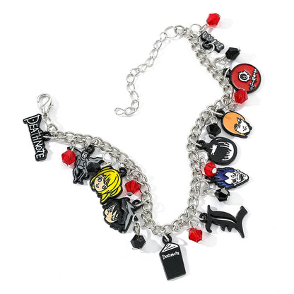 Bracelet à breloques avec pendentifs des personnages de Death Note. Parfait pour les fans de l'anime, cet accessoire stylé est un excellent cadeau. Idéal pour compléter une tenue avec une touche d’anime