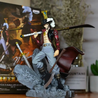 15cm Figurine One Piece | Dracule Mihawk de One Piece, membre de la Cross Guild, avec un support décoratif. Idéale pour les collectionneurs, parfait pour décorer un espace dédié à l'univers de One Piece