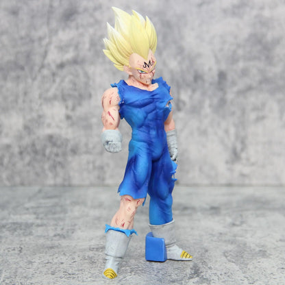 Figura Dragon Ball 20cm | Majin Vegeta Super Saiyajin. ¡Agrega esta pieza icónica a tu colección o regálala a un entusiasta de Dragon Ball! 