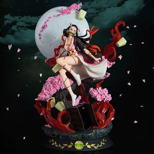 31cm Figurine Demon Slayer | Figurine représentant Kamado Nezuko en version démon. Conçue pour les collectionneurs et les fans de Demon Slayer, cette statue détaillée est parfaite comme pièce de collection