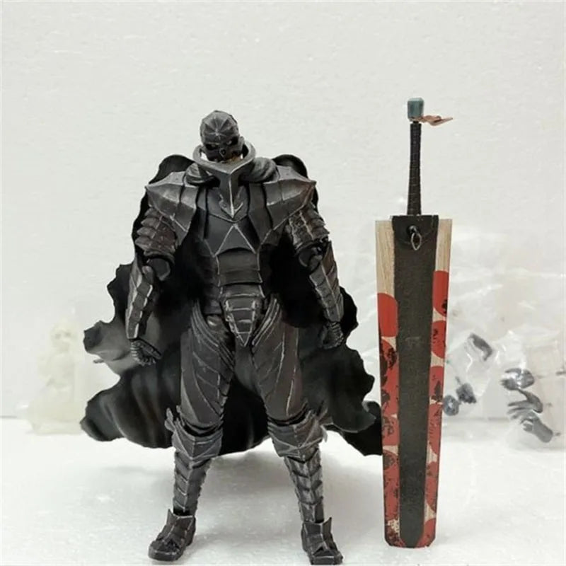 16cm Figurine Berserk Figma 410 | Figurine PVC articulée de Guts en armure Berserker. Un incontournable pour les fans de Berserk. Idéal comme cadeau ou pièce de collection unique