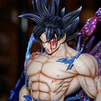 Figura Dragon Ball 23cm | Ultra Instinct Son Goku equipado con iluminación, ofreciendo un efecto espectacular. Un modelo de coleccionista perfecto para decoración o como regalo para los fans de Dragon Ball. 