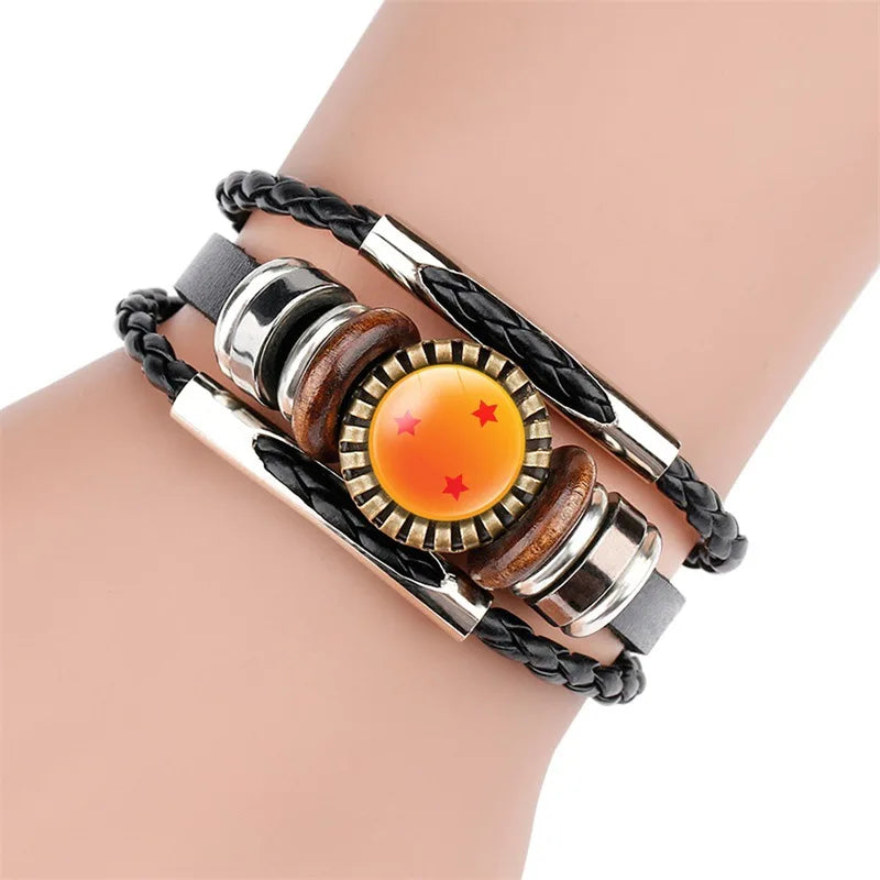 Bracelet Dragon Ball ajustable de 18 à 21 cm avec perles en forme de boules de cristal (1 à 7 étoiles). Fabriqué en cuir tressé, c'est un accessoire unique pour les fans d'anime et un excellent cadeau