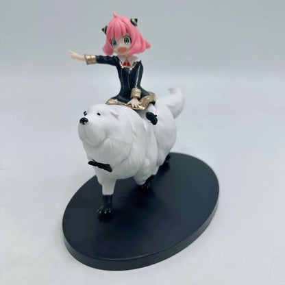 14cm Figurine SPY×FAMILY | Figurine représentant Anya Forger et son chien Bond dans une posture de monture. Parfaite pour les fans de Spy x Family, cette figurine détaillée est idéale pour les collections et comme cadeau pour les amateurs de l’anime