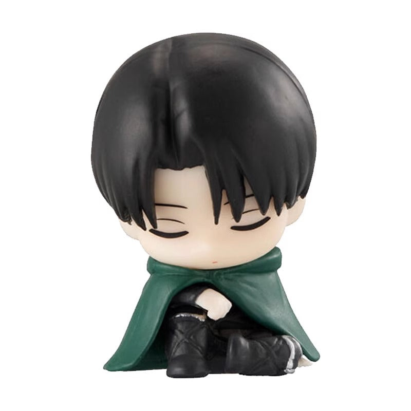 Figurines Attack on Titan Q Version | Figurines authentiques BANDAI, représentant Eren Jaeger, Levi Ackerman, Mikasa Ackerman, Hansi Zoe et Armin Arlert en style Q. Parfaites pour les collectionneurs et fans d'Attack on Titan