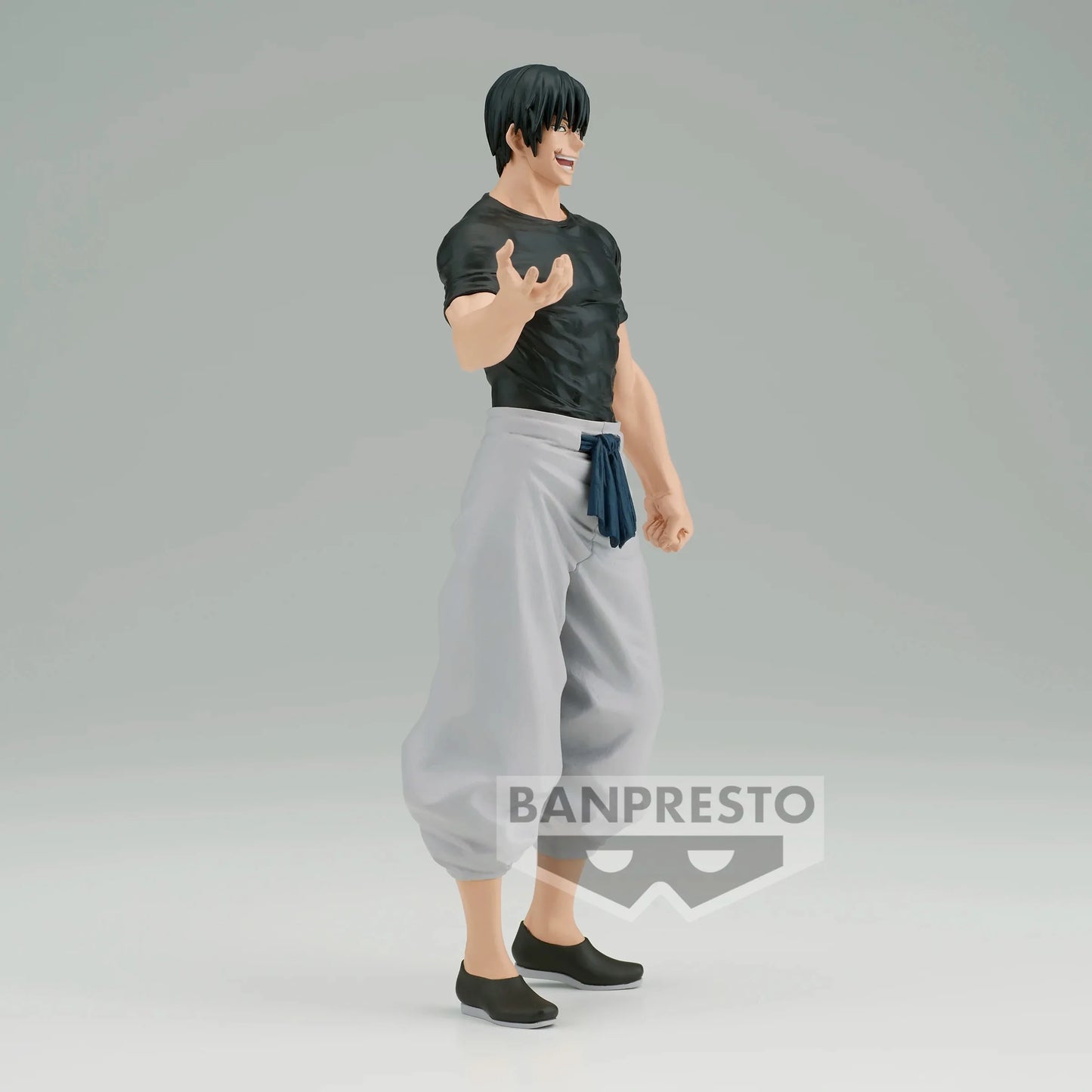 17cm Figruine BANPRESTO Jujutsu Kaisen | Figurine PVC de Toji Fushiguro en pleine action. Modèle idéal pour les collectionneurs et les fans