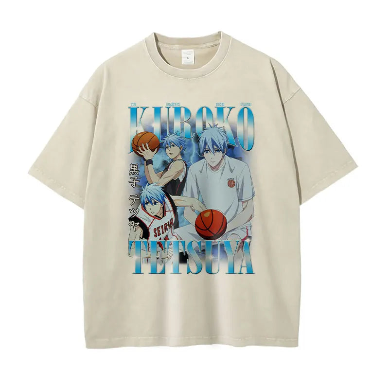 T-shirts vintage oversized avec design Kuroko Tetsuya et Aomine Daiki. Style streetwear inspiré du manga, parfait pour les fans. Disponible pour hommes