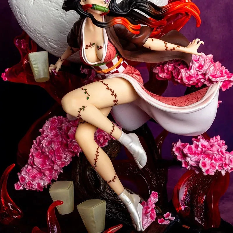 31cm Figurine Demon Slayer | Figurine représentant Kamado Nezuko en version démon. Conçue pour les collectionneurs et les fans de Demon Slayer, cette statue détaillée est parfaite comme pièce de collection