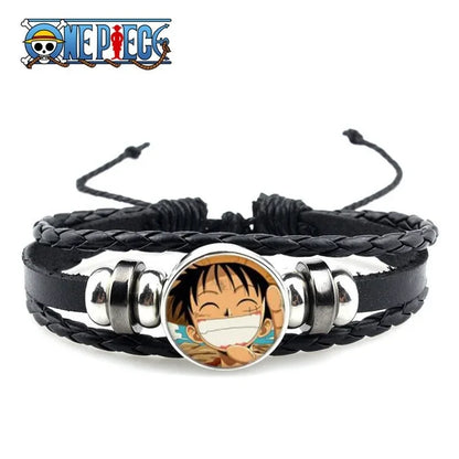 20cm Bracelet en cuir tressé, arborant le chapeau de paille et les personnages emblématiques : Luffy, Ace et les Mugiwara. Un accessoire élégant pour les fans de l'anime !