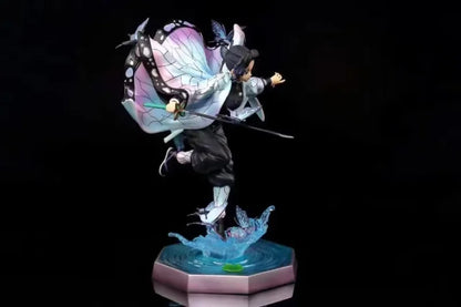 Figurines Demon Slayer | Figurines représentant Zenitsu, Kanroji, Akaza, Shinobu, Muichiro,  Kyojuro et Kokushibo. Parfaites pour décorer un bureau ou une étagère, ces figurines détaillées sont idéales pour les fans de Demon Slayer