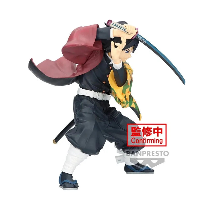 17cm Figurine officielle Banpresto Demon Slayer | Figurine représentant Tomioka Giyuu (Kimetsu no Yaiba). Modèle détaillé pour collectionneurs et fans d'anime