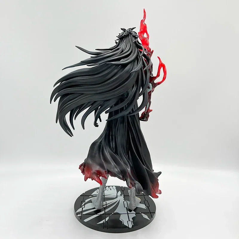 33-41cm Figurines BLEACH | Plongez dans l'univers de BLEACH avec ces figurines Collector impressionnantes représentant Ichigo Kurosaki dans ses transformations ultimes. Cette figurine détaillée capture l’intensité et la puissance du personnage