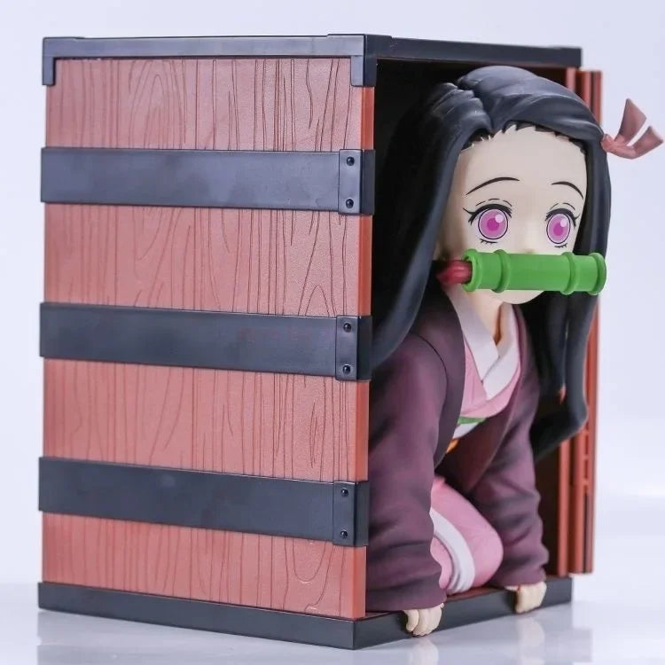 22cm Figurine Demon Slayer | Figurine représentant Kamado Nezuko avec un design unique. Parfaite pour les fans de Demon Slayer, cette pièce de collection est idéale pour la décoration ou comme cadeau