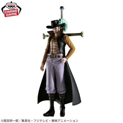 16cm Figurine BANDAI One Piece | Figurine en PVC Banpresto de Dracule Mihawk. Modèle détaillé, parfait pour les fans et collectionneurs de One Piece