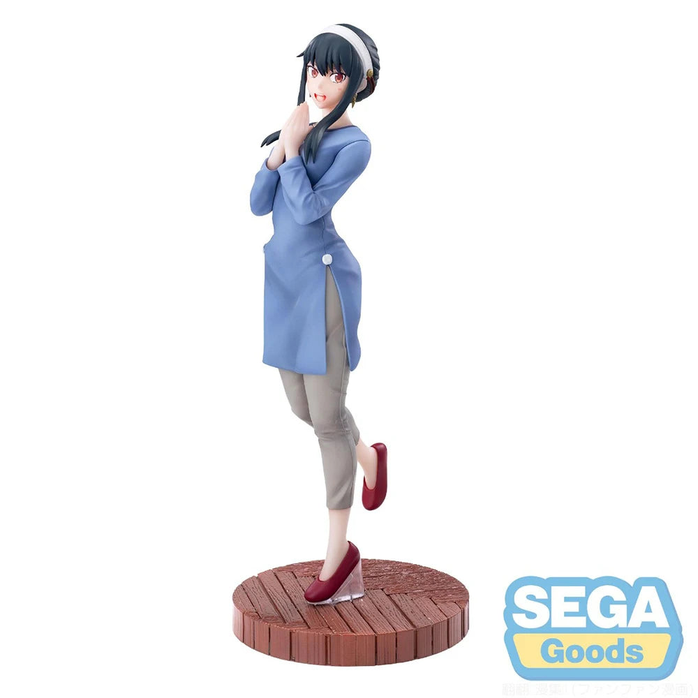 21cm Figurine Spy x Family | Figurine SEGA Luminasta représentant Yor Forger dans sa tenue du deuxième ending de la saison 1 de Spy x Family. Parfaite pour les collectionneurs et fans de l’anime, idéale comme décoration ou comme cadeau