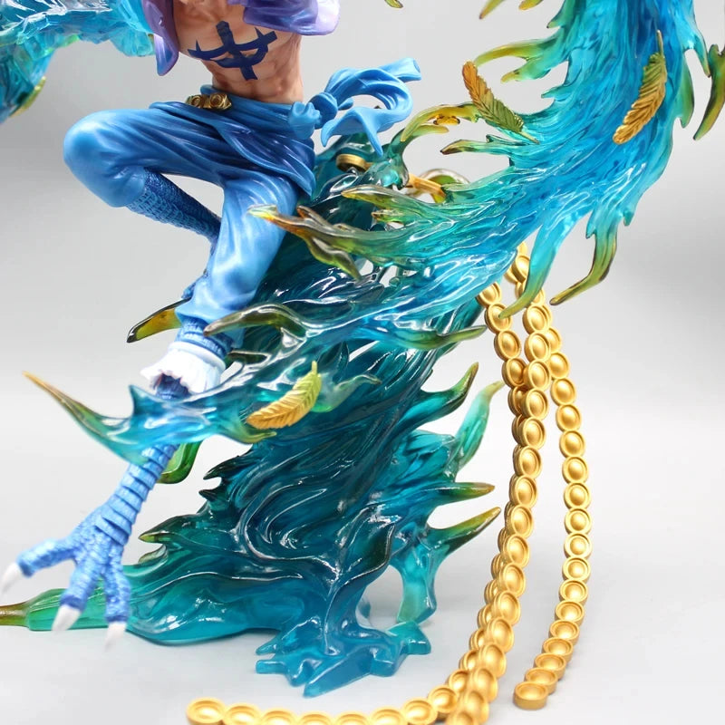 31cm Figurine One Piece | Figurine détaillée de Marco, le Phénix Immortel, de l'univers One Piece en plein vol, capture son allure majestueuse et ses ailes de phénix avec réalisme. Idéale pour les collectionneurs et les fans d'anime !