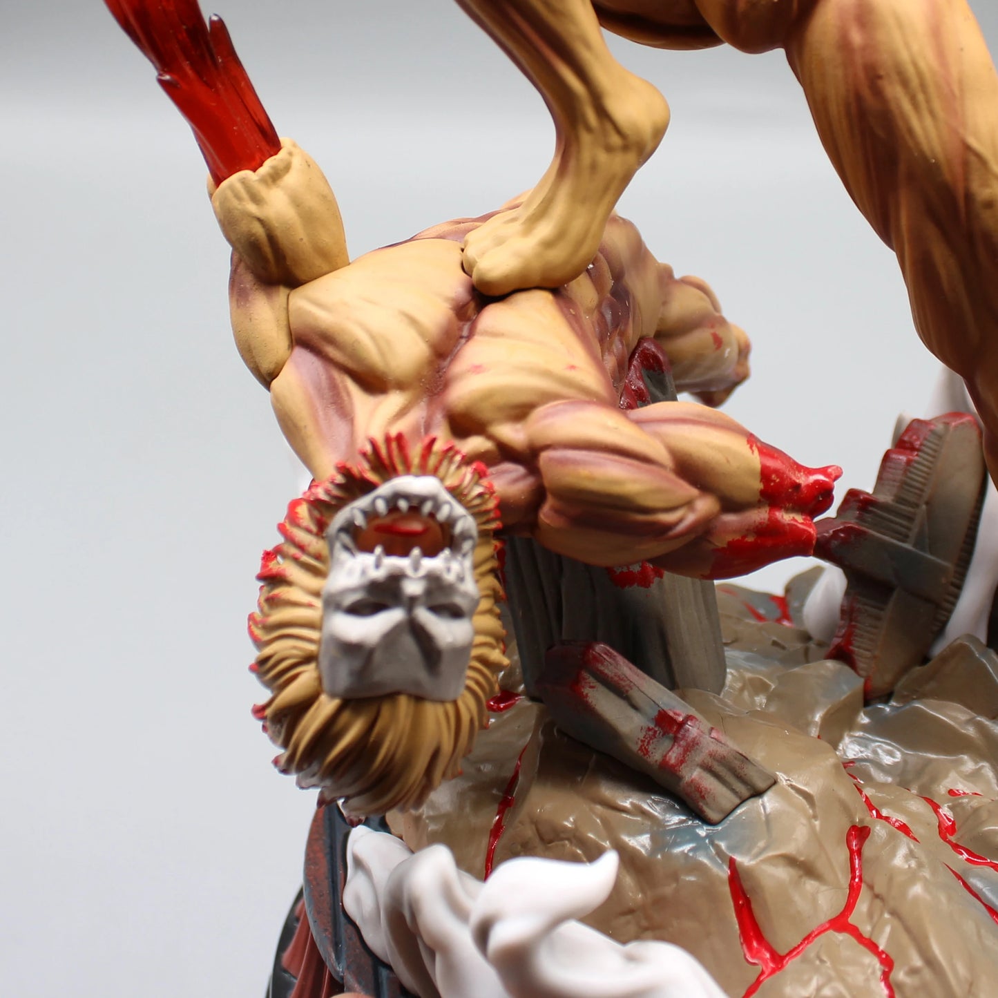 29cm Figurine Attack on Titan | Figurine d’action représentant le Titan Assaillant d’Eren Jager. Un modèle de collection idéal pour les fans, parfait en décoration ou comme cadeau pour les amateurs d'action et de figurines détaillées