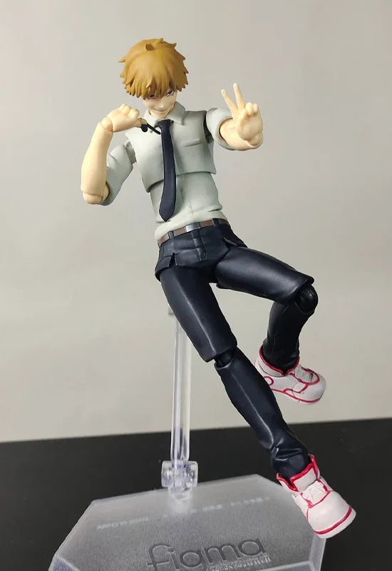 17cm Figurine Figma #586 Chainsaw Man | Figurine Denji avec Pochita, modèle articulé de haute qualité, comprenant accessoires et détails précis. Idéal pour les fans et collectionneurs. Parfait comme jouet, décoration ou cadeau