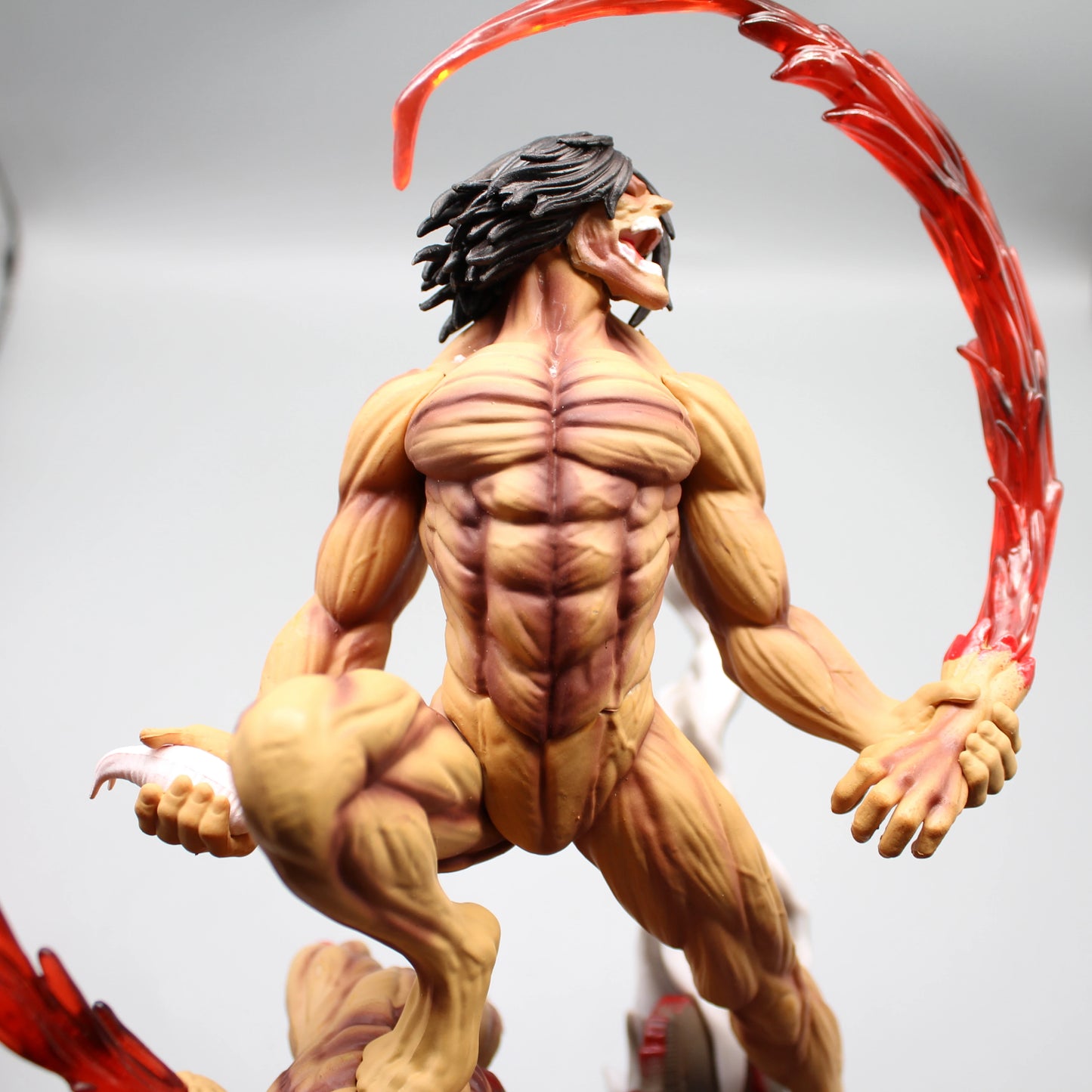 29cm Figurine Attack on Titan | Figurine d’action représentant le Titan Assaillant d’Eren Jager. Un modèle de collection idéal pour les fans, parfait en décoration ou comme cadeau pour les amateurs d'action et de figurines détaillées