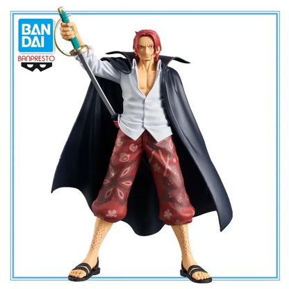 17cm Figurine BANDAI DXF THE Grandline One Piece | Figurine Bandai Banpresto DXF THE Grandline Men représentant Shanks le roux. Modèle en PVC détaillé, parfait pour les collections et les fans de One Piece