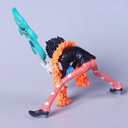 18cm Figurine One Piece | Brook Roi des Âmes, ajoutez à votre collection cette figurine de Brook, le célèbre musicien dans l'univers One Piece. Fabriquée avec des détails soignés qui capture parfaitement l'allure unique et charismatique de Brook.