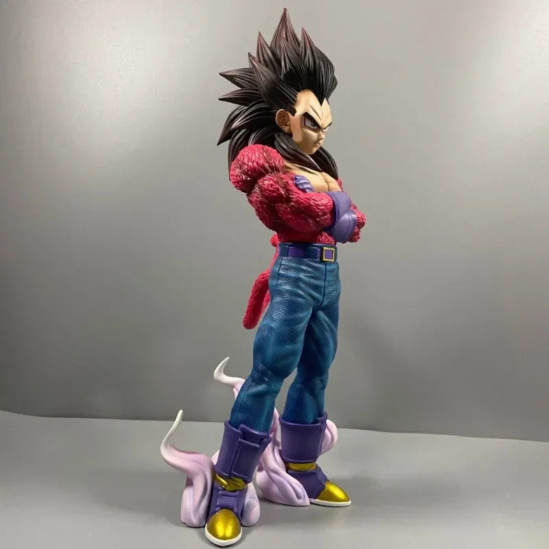 29cm Figurine Dragon Ball | Vegeta SSJ4 : Modèle représentant Vegeta en forme Super Saiyan 4. Cette figurine dynamique est un incontournable pour les collectionneurs et les fans de Dragon Ball