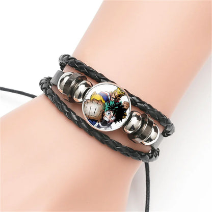 Ajoutez une touche de style héroïque à votre look avec ce bracelet inspiré de My Hero Academia. Fabriqué en cuir tressé, il présente un design créatif et est ajustable pour un confort optimal. Un excellent cadeau pour les fans de l'anime