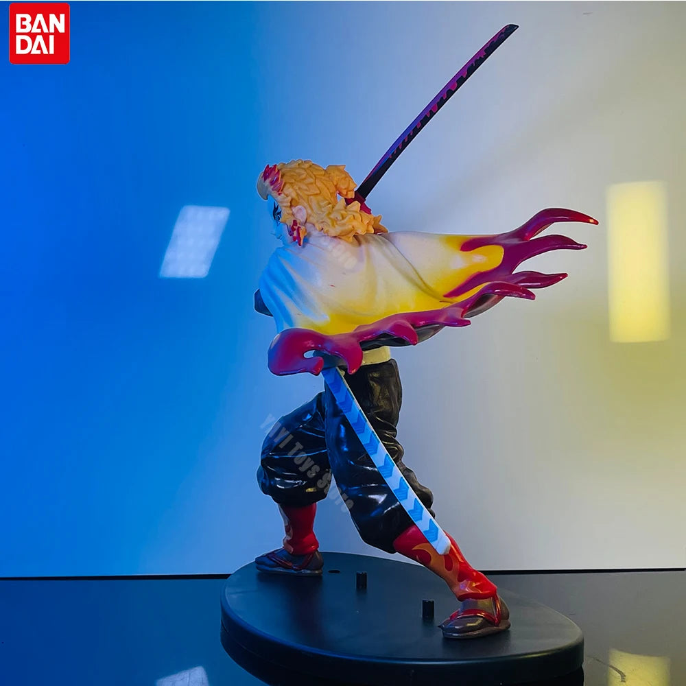 Figurines Demon Slayer | Figurines de Tanjiro, Zenitsu et Rengoku, inspirée de l’anime Demon Slayer. Idéale pour la collection, cette figurine détaillée est un excellent choix de cadeau pour les fans de Kimetsu no Yaiba !