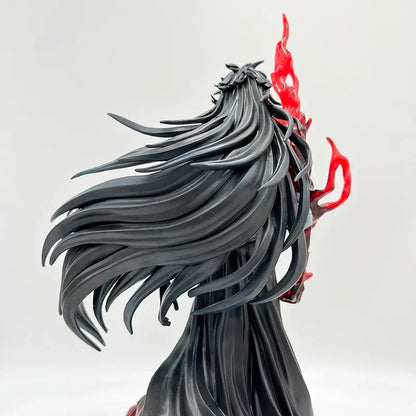 33-41cm Figurines BLEACH | Plongez dans l'univers de BLEACH avec ces figurines Collector impressionnantes représentant Ichigo Kurosaki dans ses transformations ultimes. Cette figurine détaillée capture l’intensité et la puissance du personnage