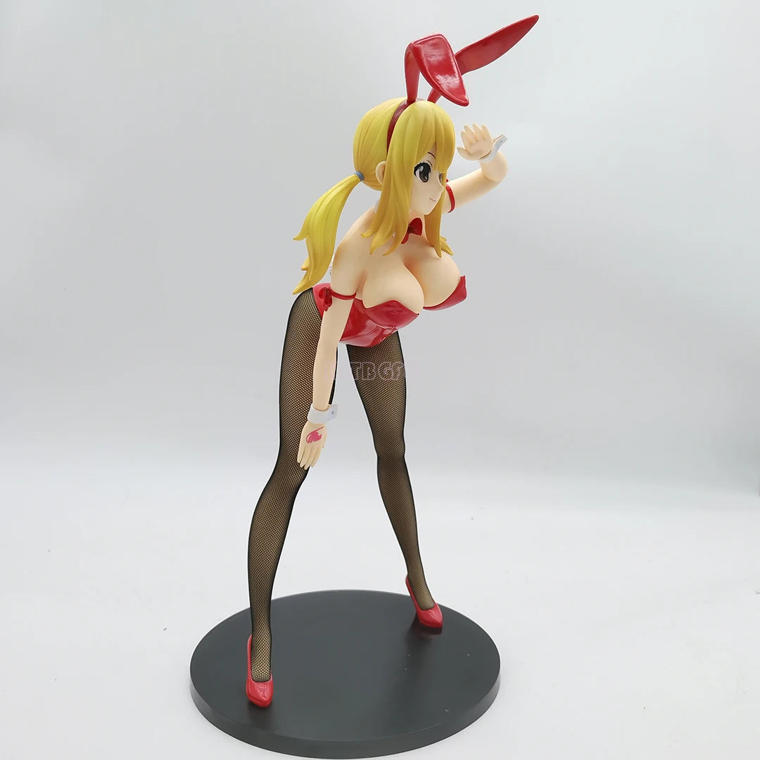 38cm Figurine Fairy Tail | Figurine en PVC de Lucy Heartfilia dans une tenue de bunny. Cette figurine détaillée offre un design de qualité supérieure. Un modèle de collection parfait pour les fans