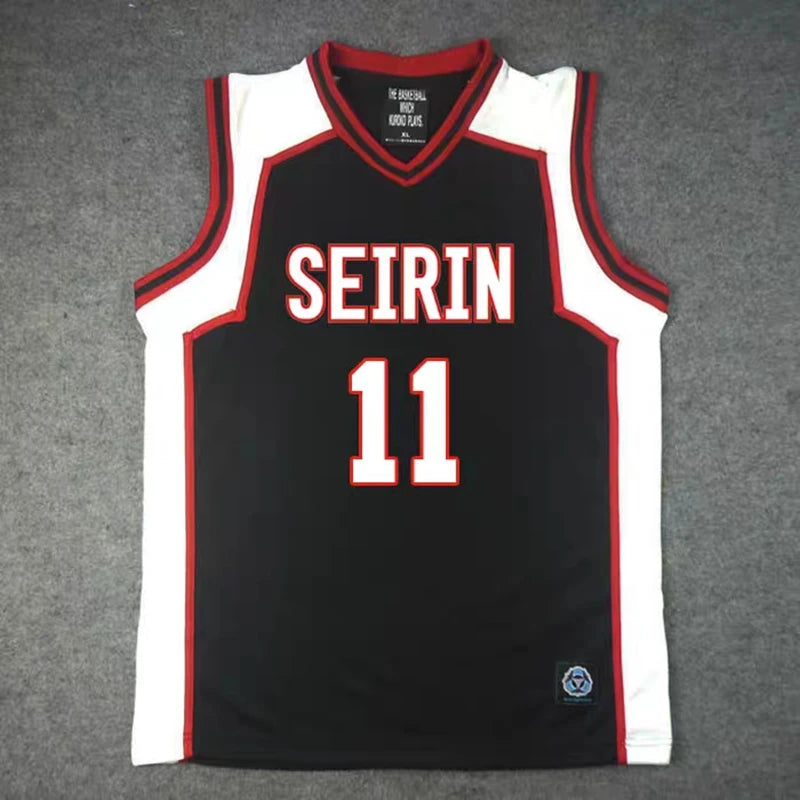 Ensemble Maillot et Short Kuroko no Basket Seirin | Uniforme de basket Seirin inspiré de l'équipe du duo iconique Kuroko Tetsuya (#11) et Kagami Taiga (#10). Ensemble comprenant un t-shirt et un short. Idéal pour le cosplay ou le sport