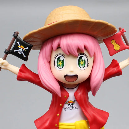 19cm Figurine SPY×FAMILY | Figurine collector en édition limitée représentant Anya Forger en cosplay de Luffy avec son chapeau de paille. Cette figurine kawaii et originale est parfaite pour les fans de SPY×FAMILY et One Piece