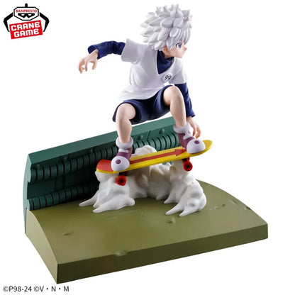 14cm Figurine Bandai Banpresto Hunter x Hunter | Figurine en PVC de Killua Zoldyck sur son skateboard. Un modèle détaillé idéal comme cadeau pour les collectionneurs et fans de Hunter x Hunter